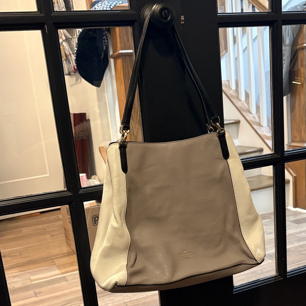 Kate Spade Gray and Cream Shoulder Bag